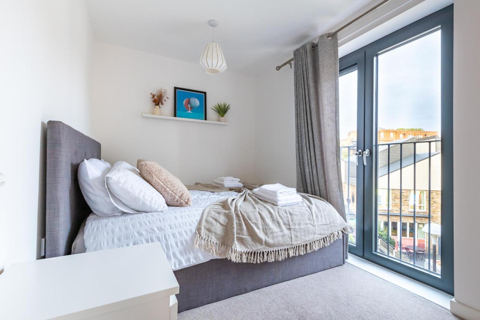 Apartament Modern 2bd Flat Near Victoria Londra